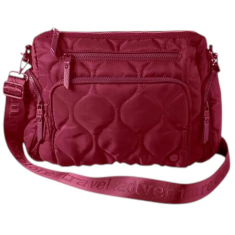 NWOT Samantha Brown Burgundy To-Go Quilted Cargo Crossbody / Shoulder Bag